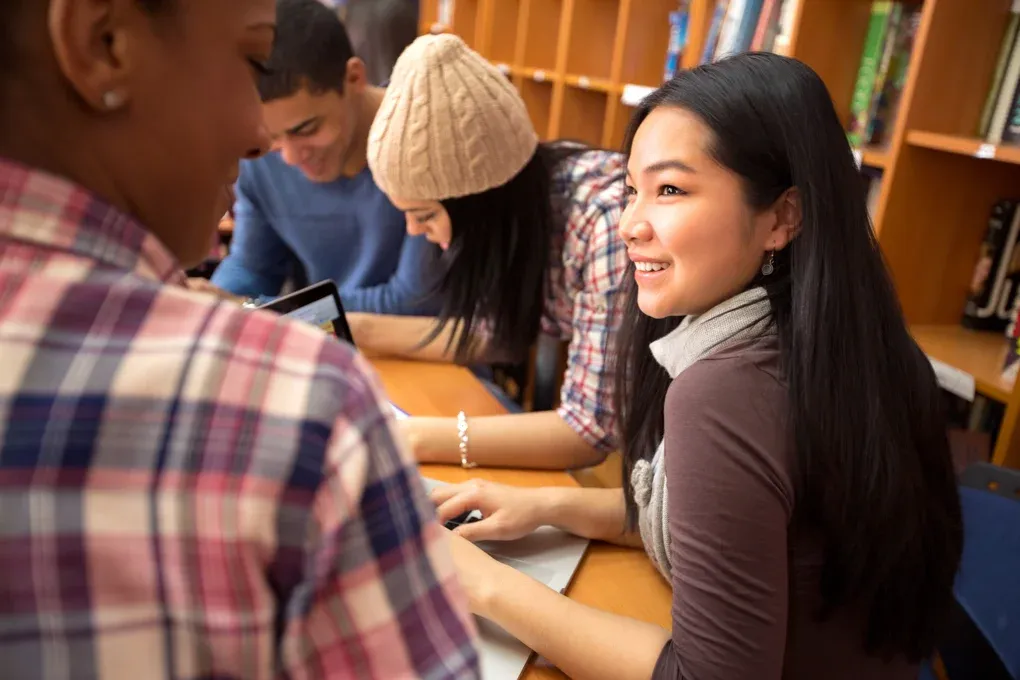 Best Student Loans For Overseas Studies (2025)